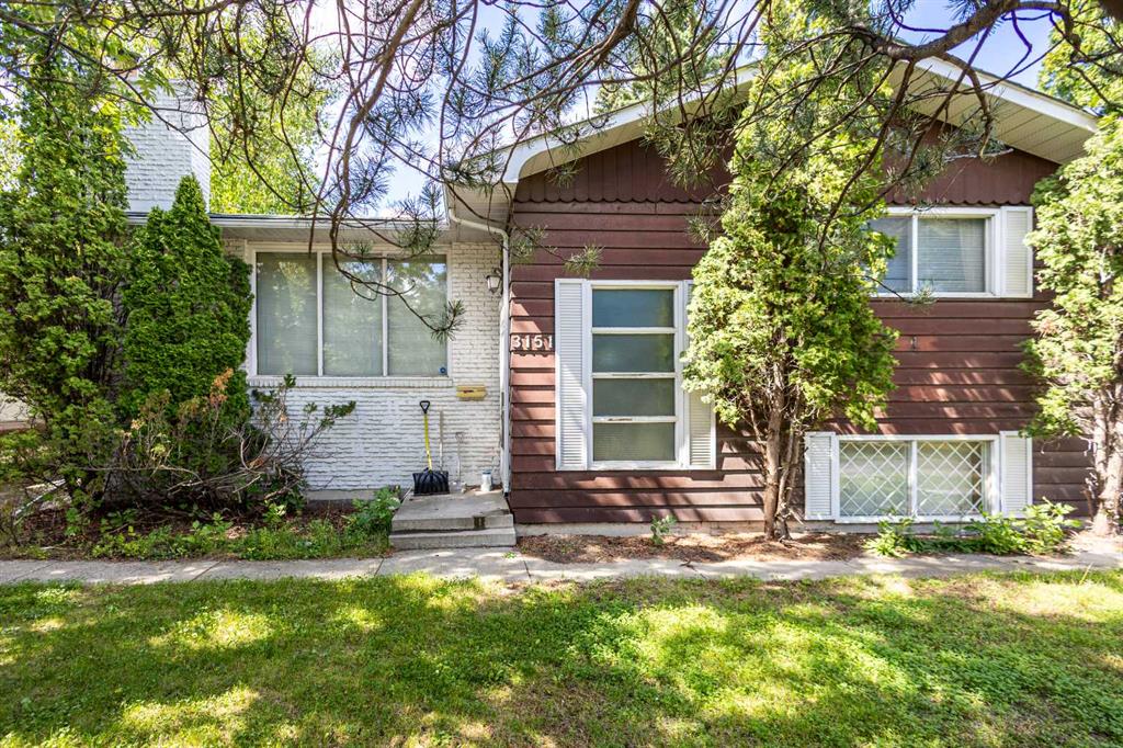 Picture of 3151 Upper Place NW, Calgary Real Estate Listing