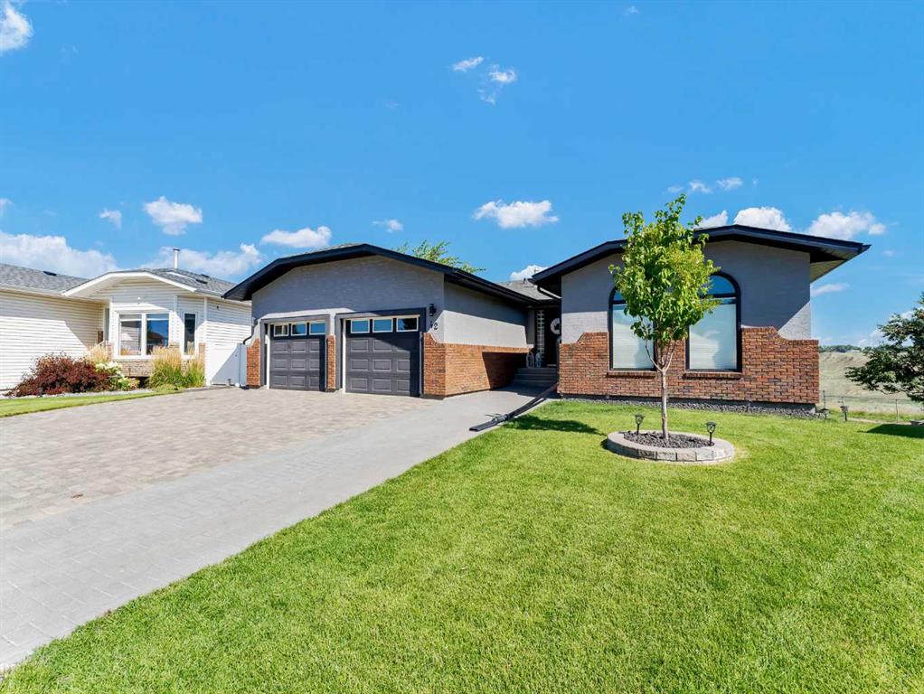 Picture of 42 Cook Court SE, Medicine Hat Real Estate Listing