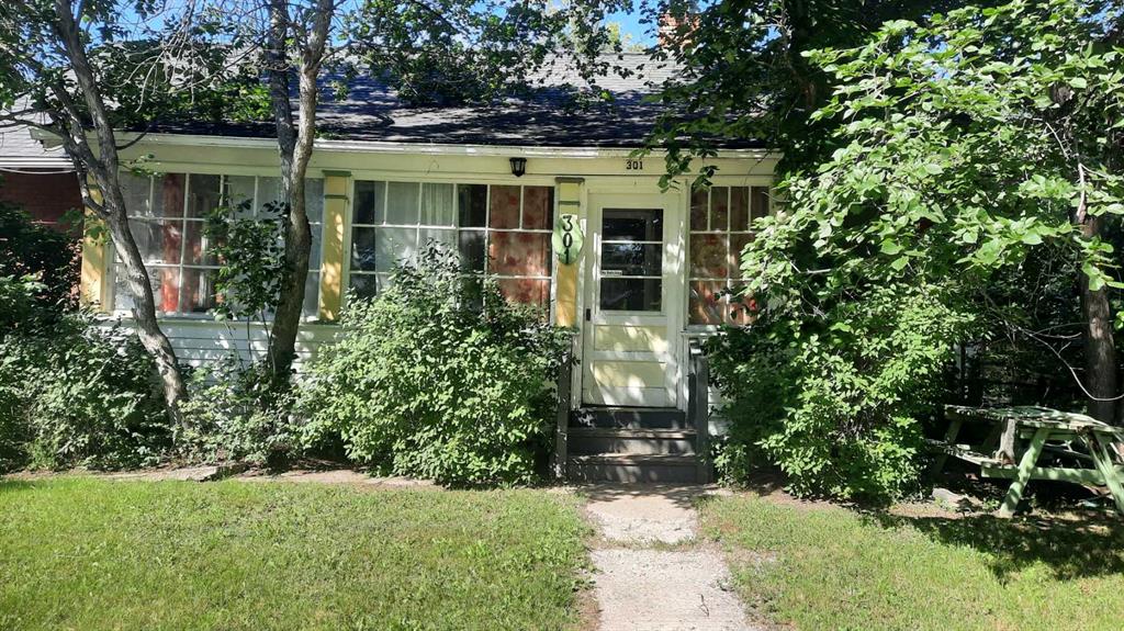 Picture of 301 3 Street E, Drumheller Real Estate Listing