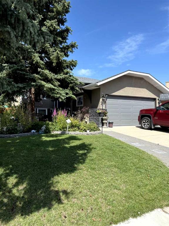 Picture of 1328 Meadowbrook Drive SE, Airdrie Real Estate Listing