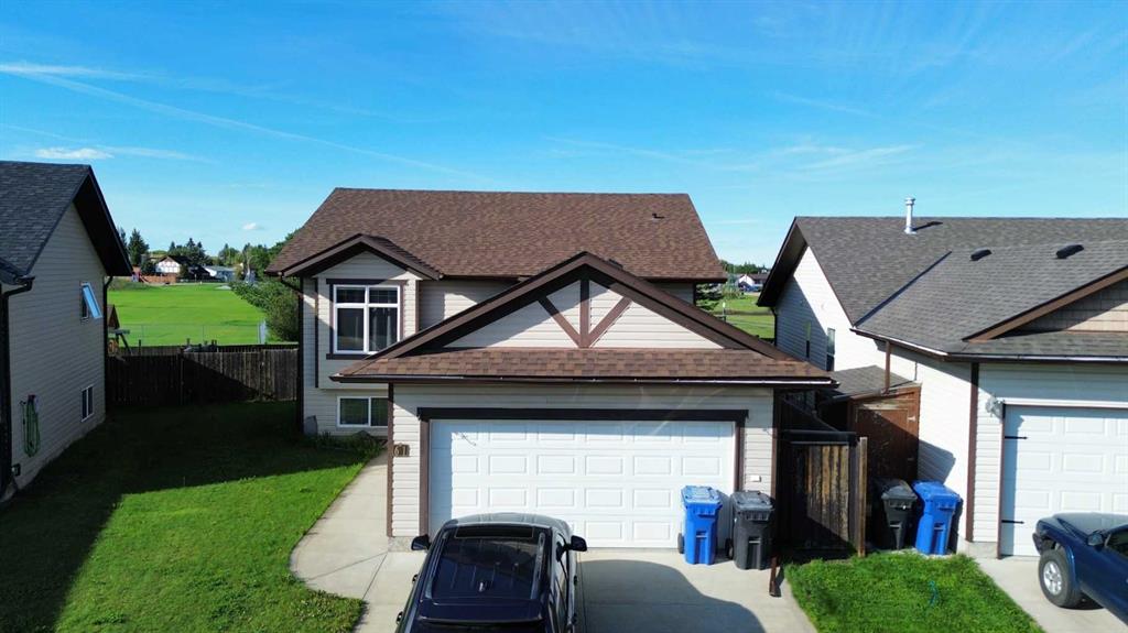 Picture of 61 Mann Drive , Penhold Real Estate Listing