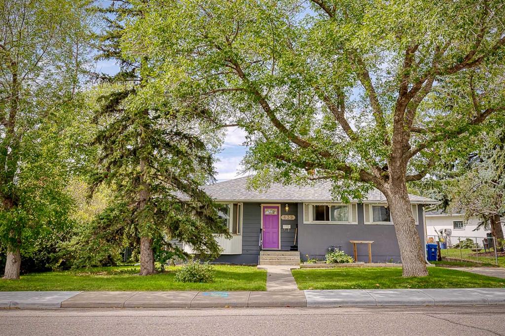 Picture of 639 Thornhill Drive NW, Calgary Real Estate Listing