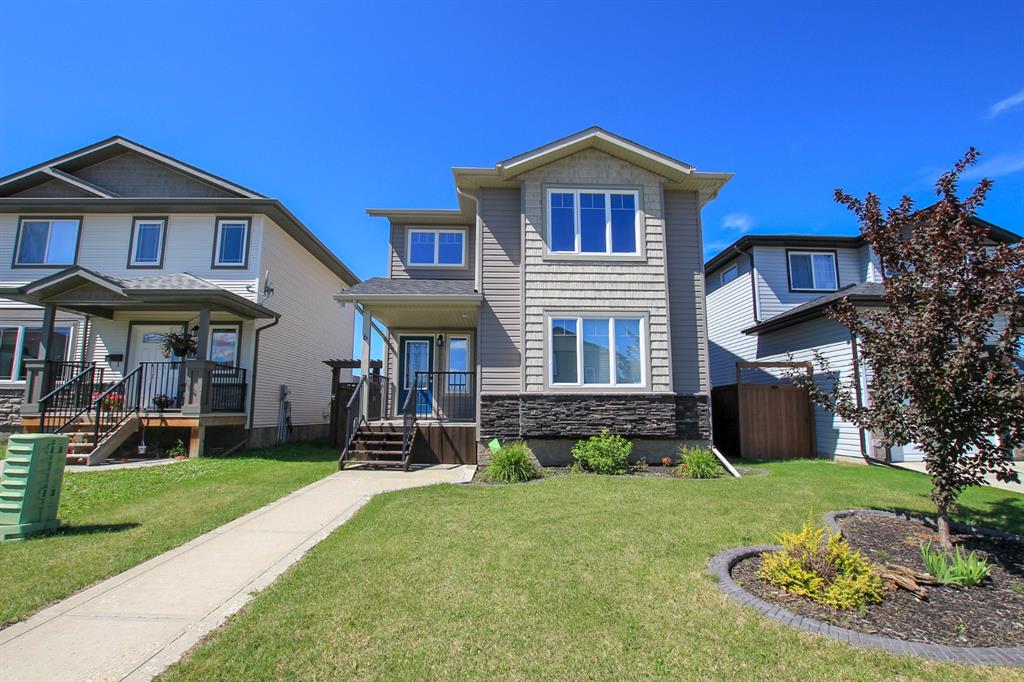 Picture of 6 Almond Crescent , Blackfalds Real Estate Listing