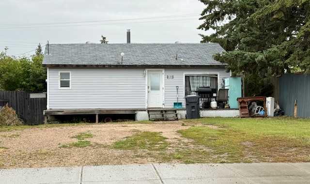 Picture of 101 2 Avenue N, Marwayne Real Estate Listing