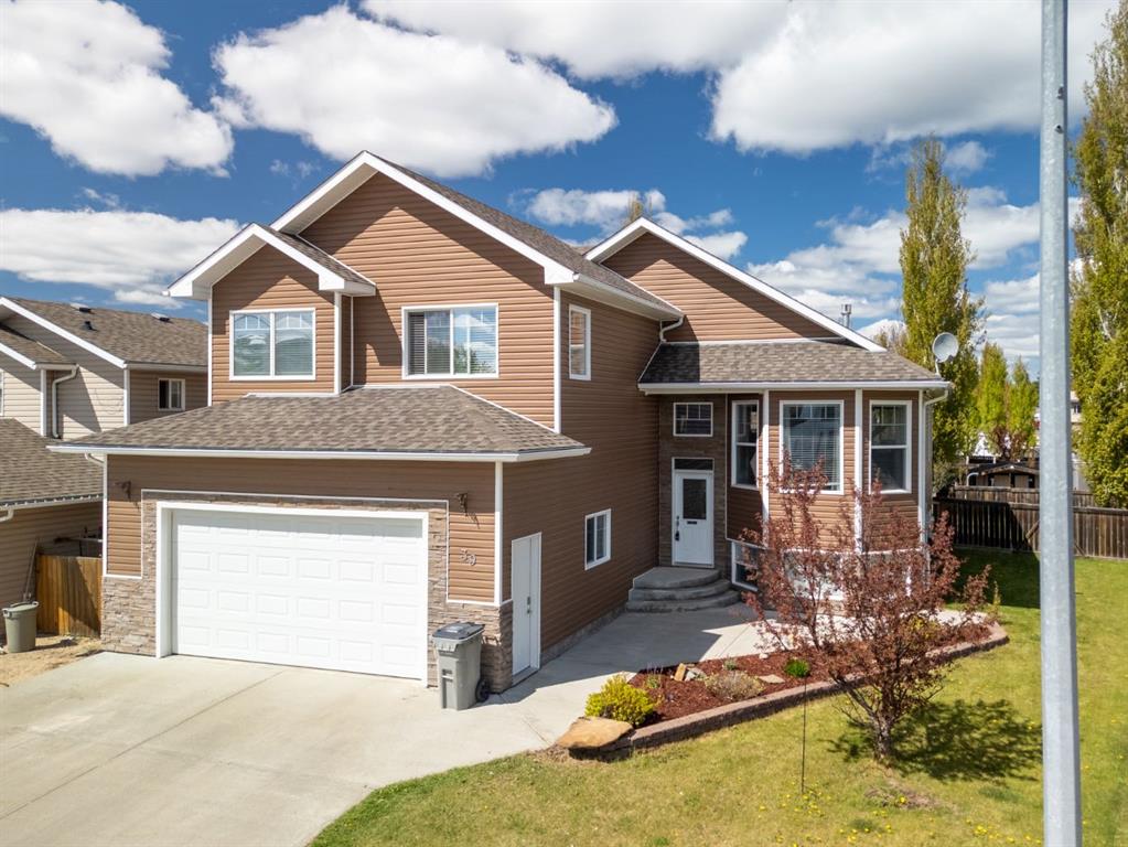 Picture of 39 Cedar Heights , Whitecourt Real Estate Listing