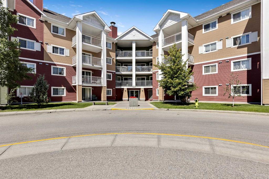 Picture of 1425, 10 Prestwick Bay SE, Calgary Real Estate Listing