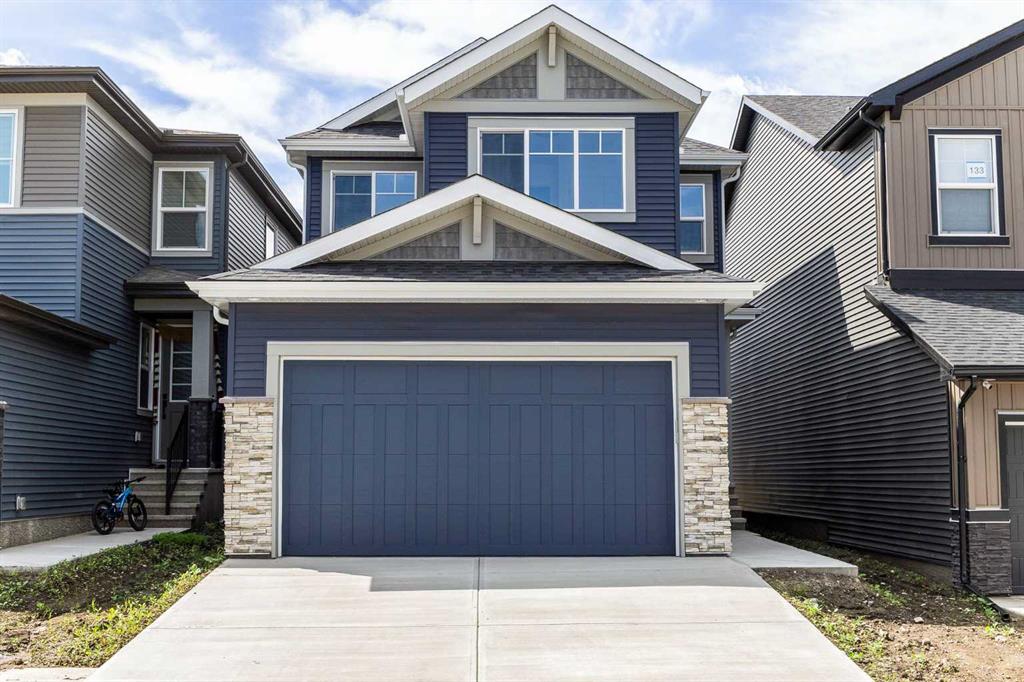 Picture of 137 Creekstone Landing SW, Calgary Real Estate Listing