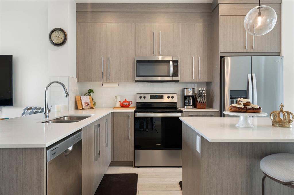 Picture of 501, 335 Creekside Boulevard SW, Calgary Real Estate Listing
