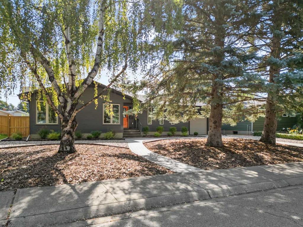 Picture of 52 Glenview Drive SW, Calgary Real Estate Listing