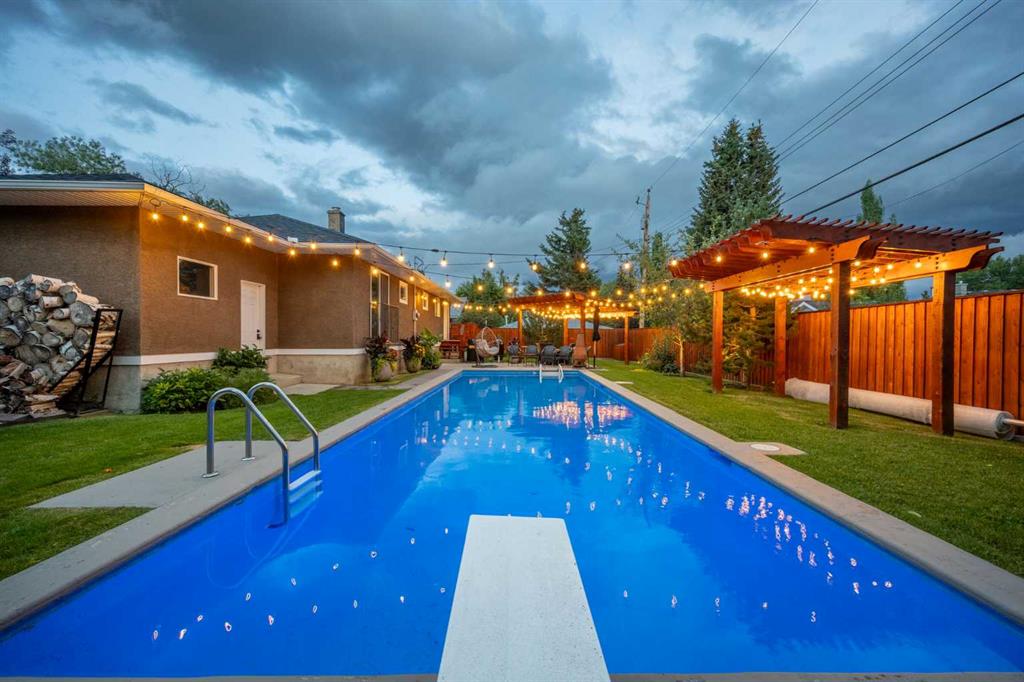 Picture of 15 Wilshire Place SW, Calgary Real Estate Listing