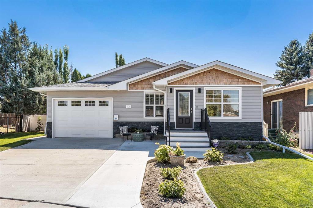 Picture of 13 Violet Court SE, Medicine Hat Real Estate Listing
