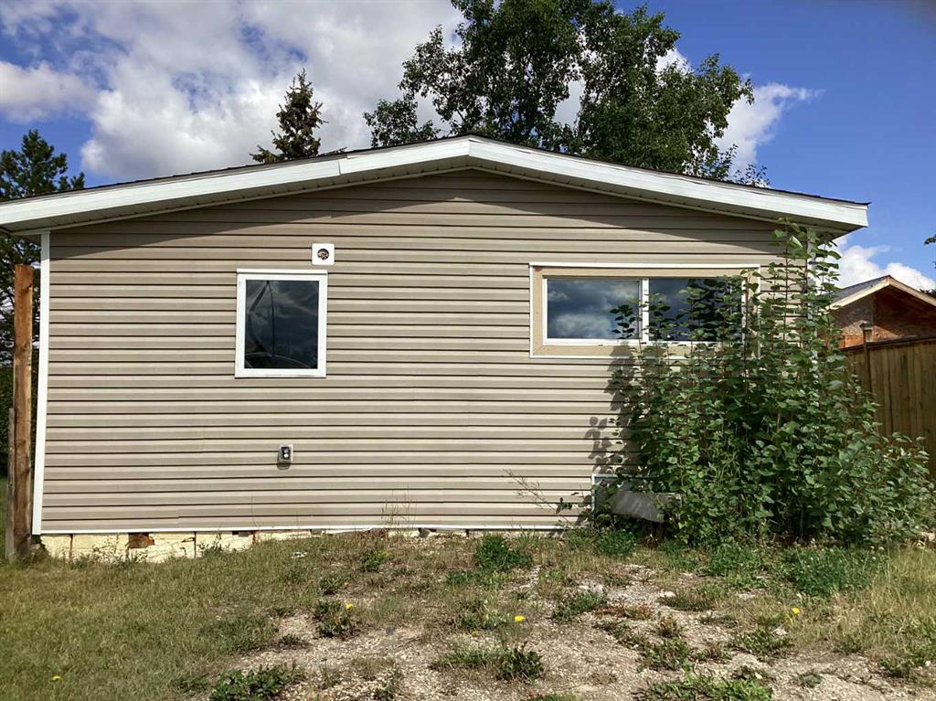 Picture of 92, 600 14 Street , Beaverlodge Real Estate Listing