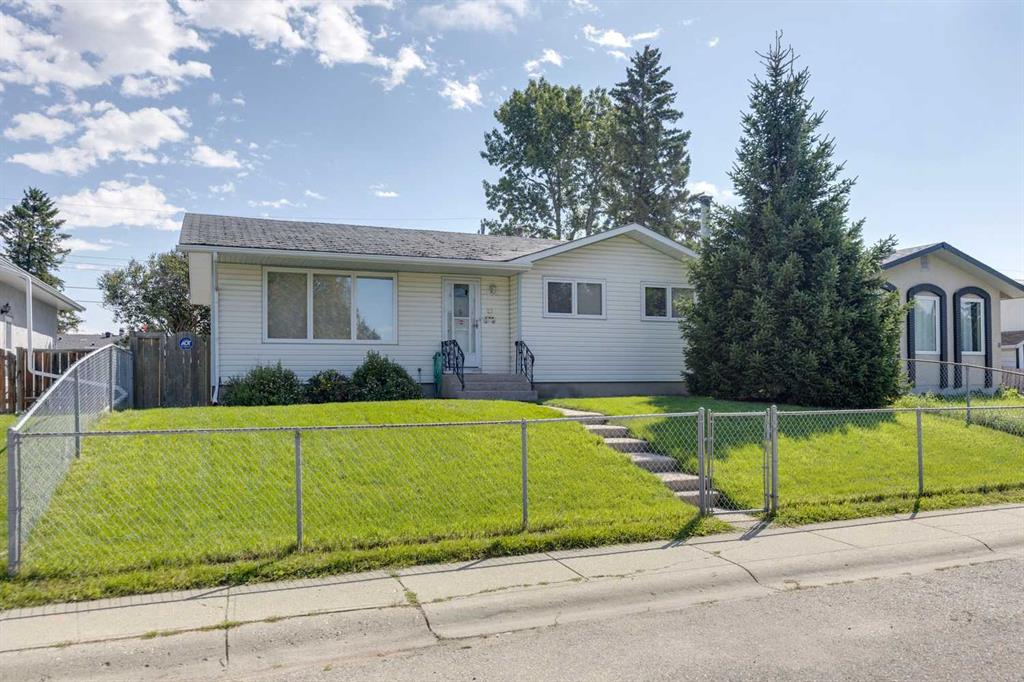 Picture of 27 Pensacola Close SE, Calgary Real Estate Listing