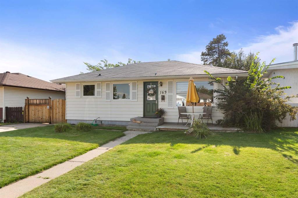 Picture of 163 Herald Drive NW, Medicine Hat Real Estate Listing