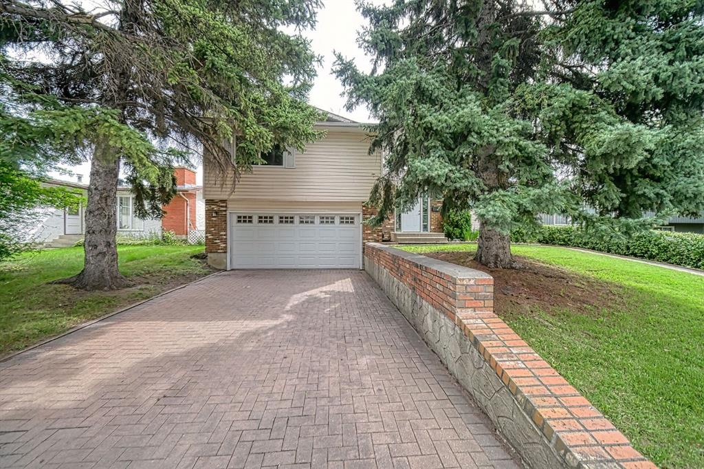 Picture of 11147 Southdale Road SW, Calgary Real Estate Listing