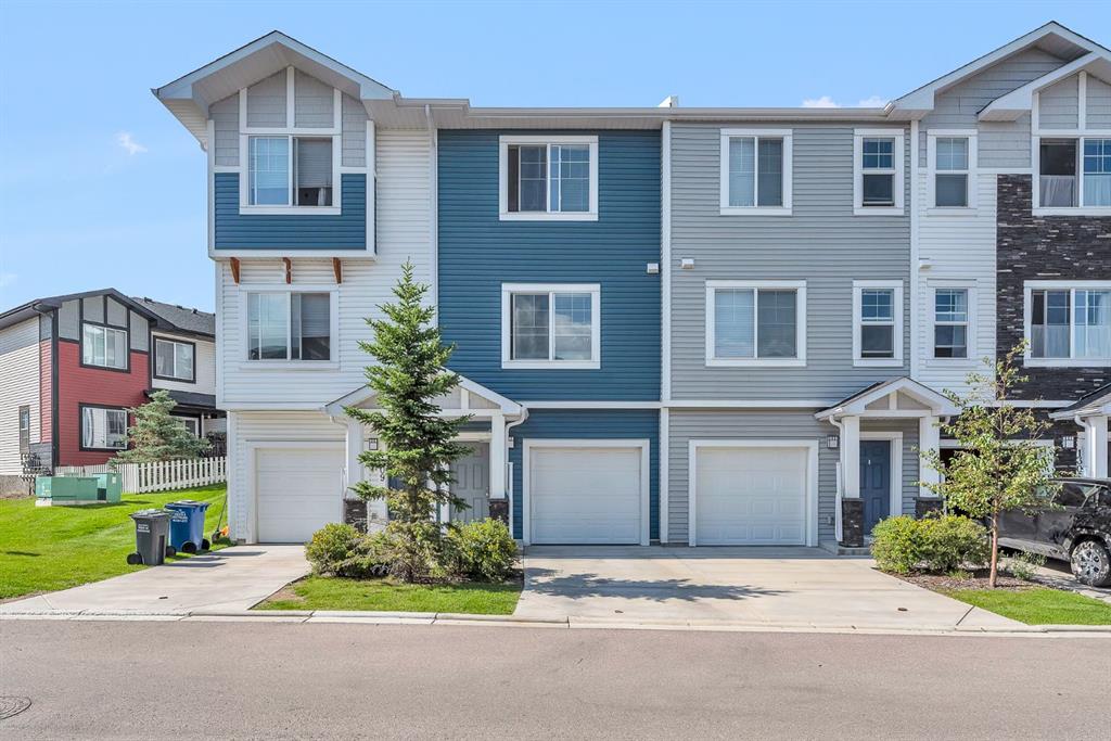 Picture of 1308 Jumping Pound Common , Cochrane Real Estate Listing