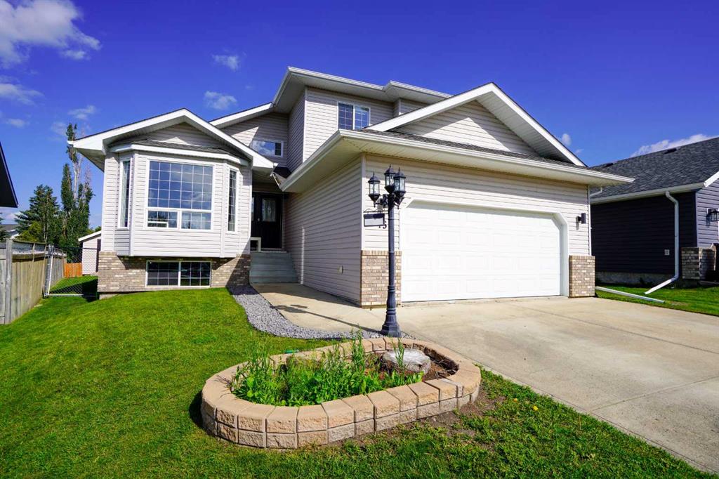 Picture of 15 Pritchard Close , Sylvan Lake Real Estate Listing