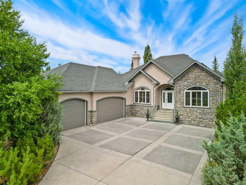 Picture of 4 Lynx Meadows Court NW, Calgary Real Estate Listing
