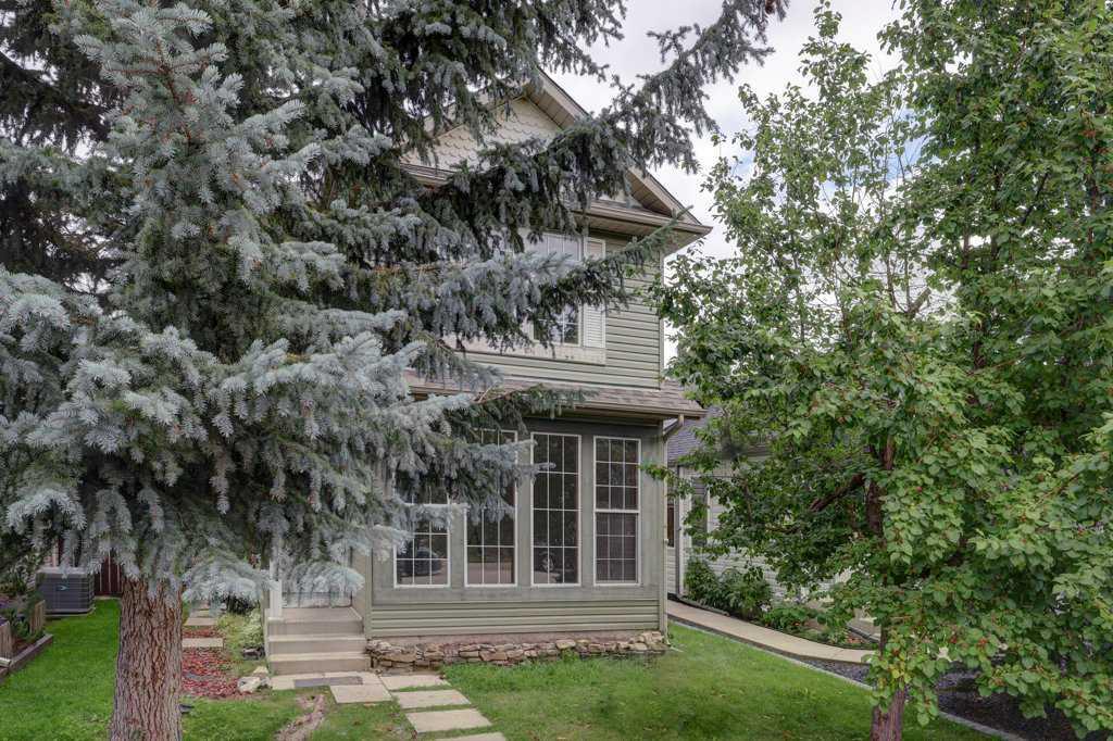 Picture of 223 Covington Road NE, Calgary Real Estate Listing