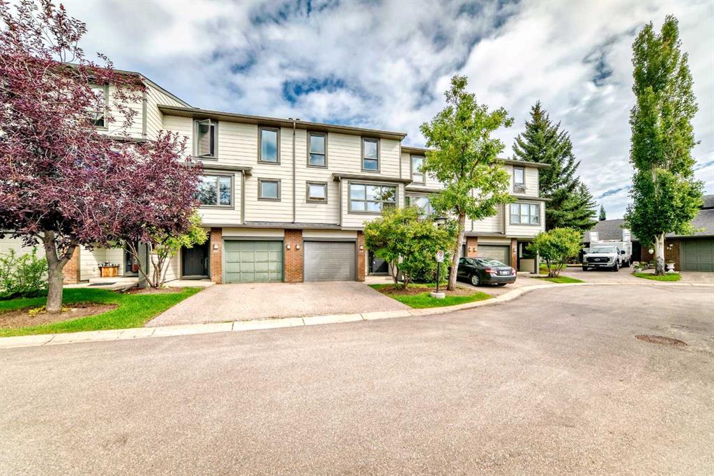 Picture of 39, 185 Woodridge Drive SW, Calgary Real Estate Listing