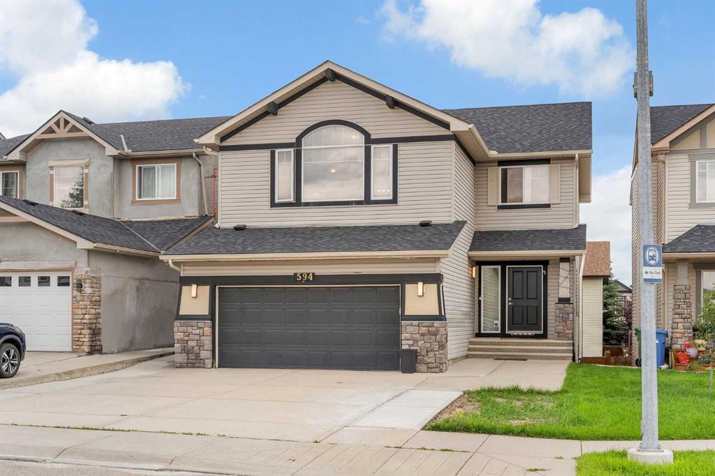 Picture of 594 Panamount Boulevard NW, Calgary Real Estate Listing