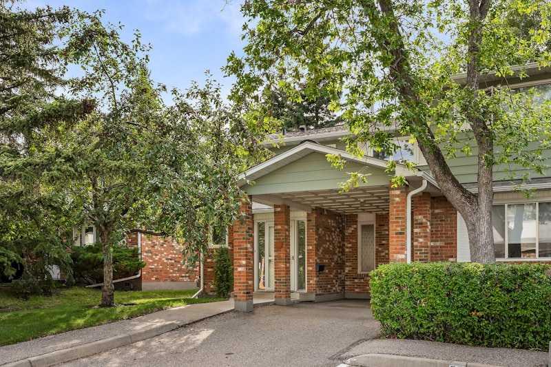 Picture of 23, 2815 Palliser Drive SW, Calgary Real Estate Listing