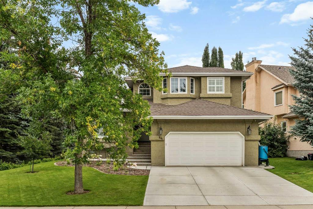 Picture of 44 Mountain Park Circle SE, Calgary Real Estate Listing