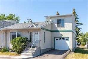 Picture of 3 Whitmire Villas NE, Calgary Real Estate Listing