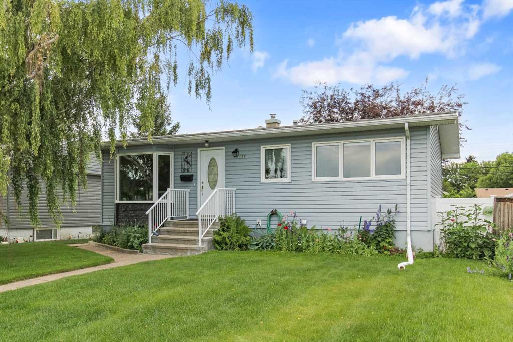 Picture of 734 10 Street N, Lethbridge Real Estate Listing