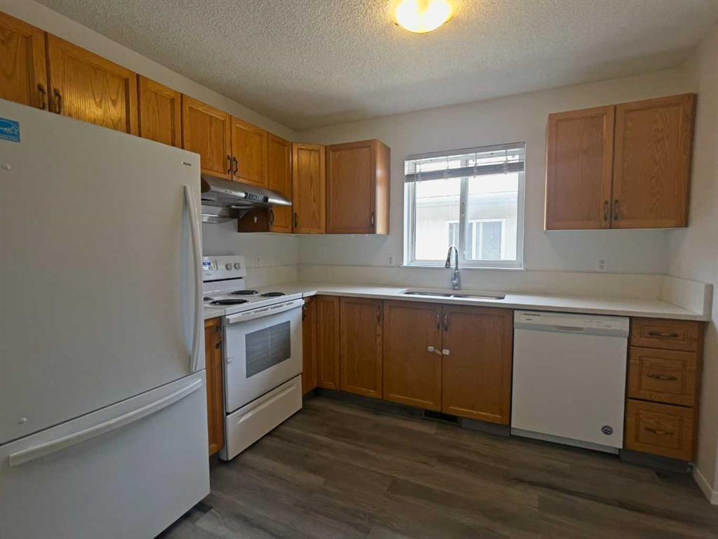 Picture of 385 Martindale Boulevard NE, Calgary Real Estate Listing