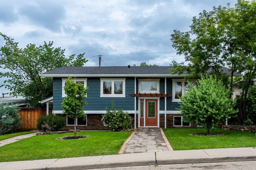 Picture of 112 Selkirk Drive SW, Calgary Real Estate Listing