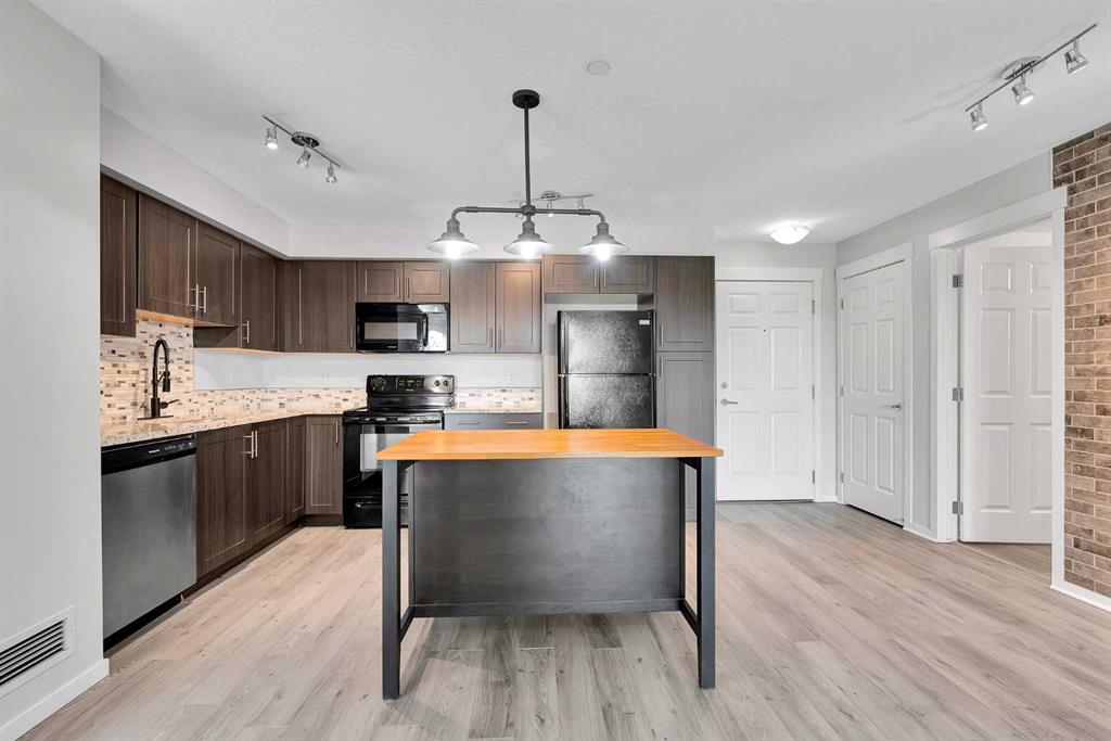 Picture of 4106, 99 Copperstone Park SE, Calgary Real Estate Listing