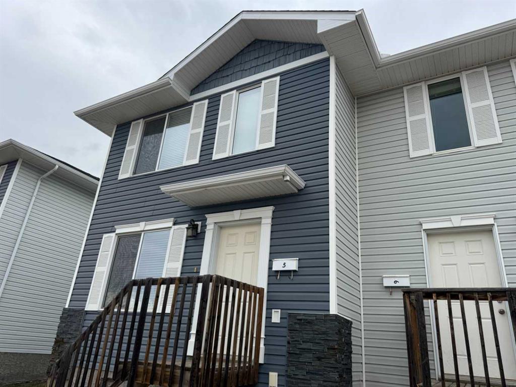 Picture of 5, 4729 18 Street , Lloydminster Real Estate Listing