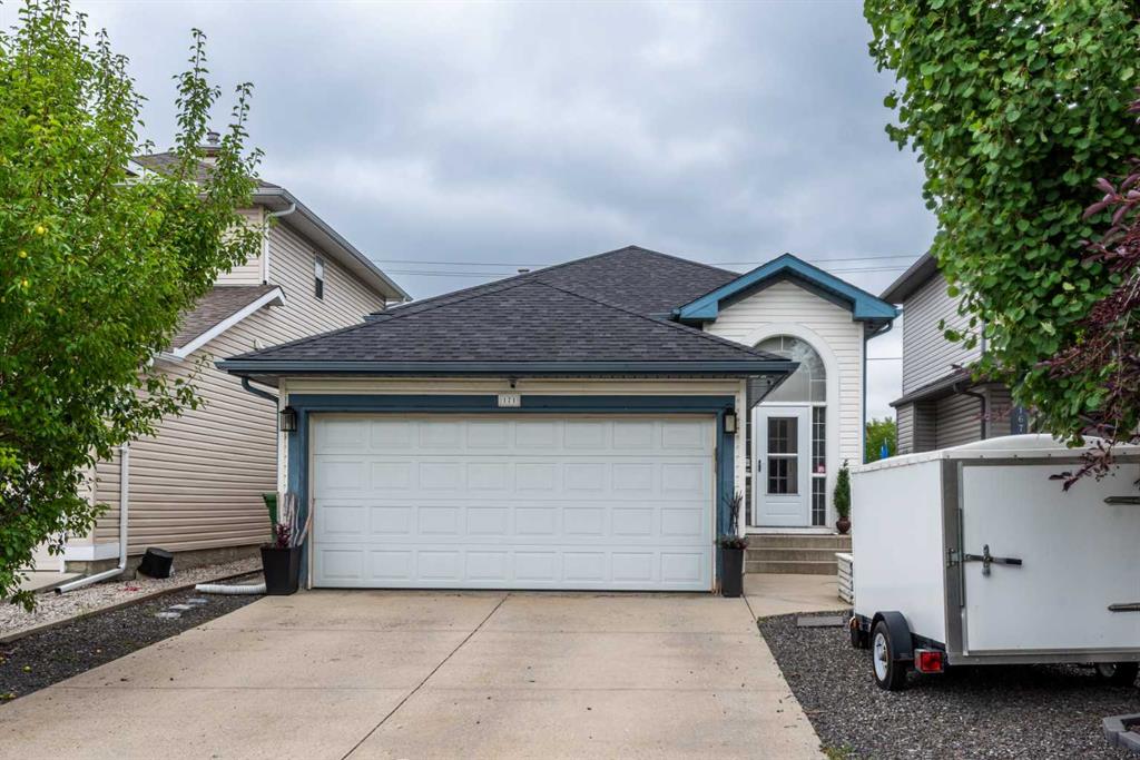 Picture of 171 Bridlewood Circle SW, Calgary Real Estate Listing