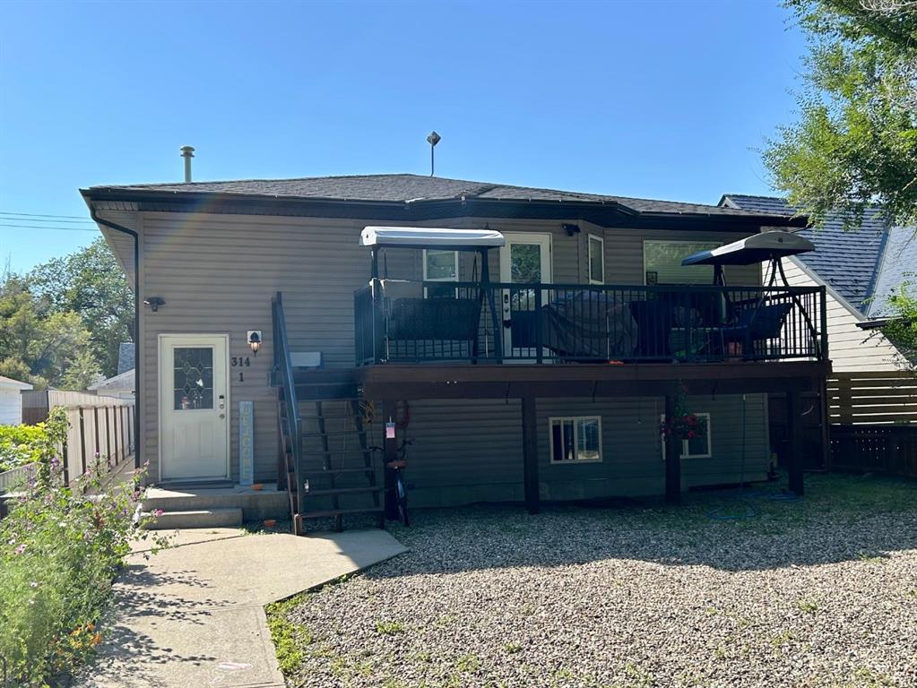 Picture of 314 12a Street N, Lethbridge Real Estate Listing