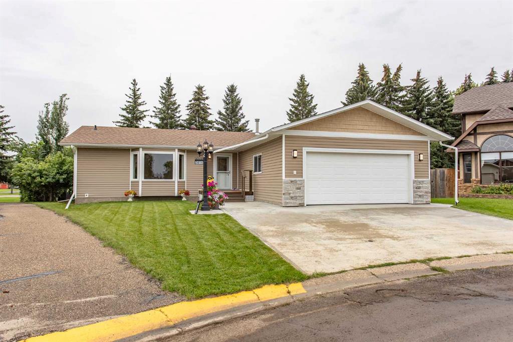 Picture of 5014 60 Street Close , Lacombe Real Estate Listing