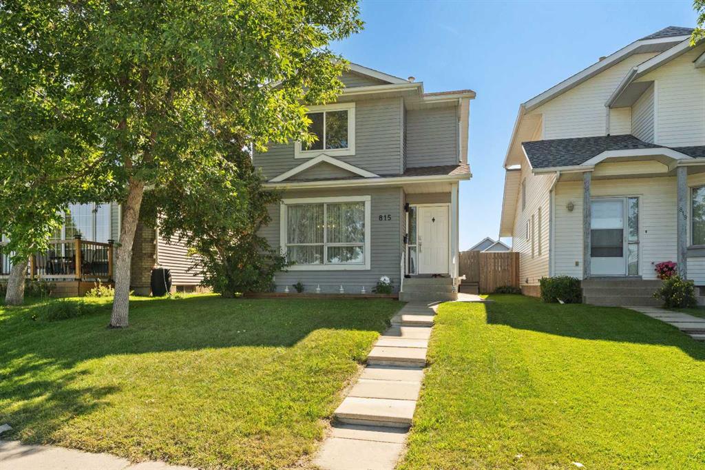 Picture of 815 Erin Woods Drive SE, Calgary Real Estate Listing