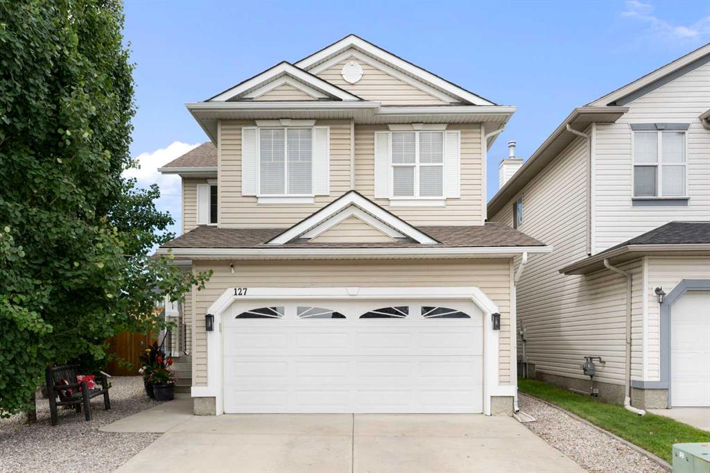 Picture of 127 Valley Crest Close NW, Calgary Real Estate Listing