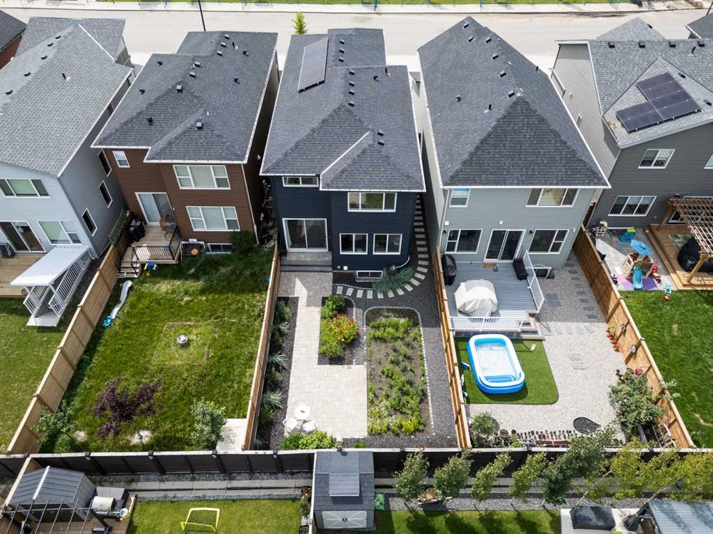 Picture of 50 Seton Road SE, Calgary Real Estate Listing