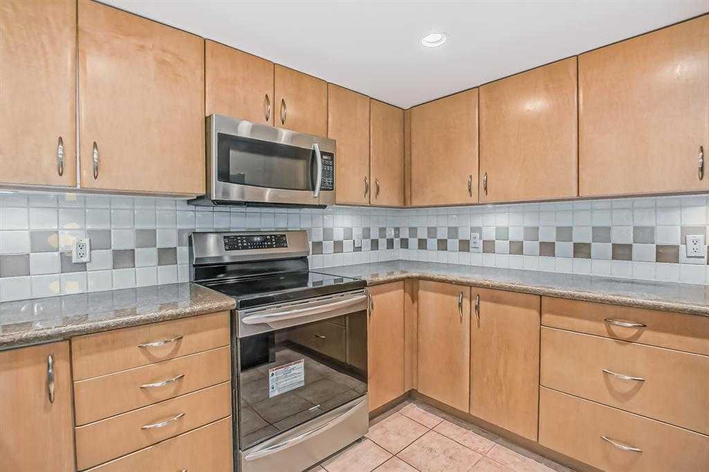 Picture of 209, 1108 6 Avenue SW, Calgary Real Estate Listing