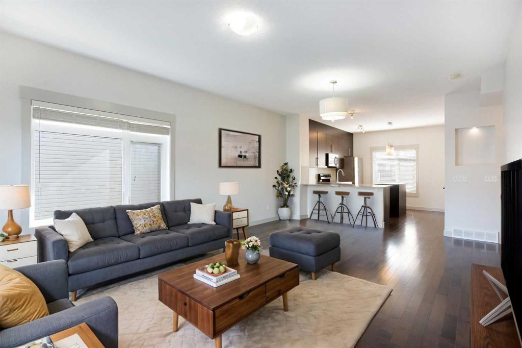 Picture of 21 Skyview Point Link NE, Calgary Real Estate Listing
