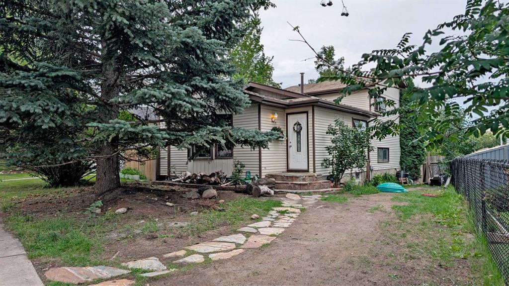Picture of 259 Deerview Drive SE, Calgary Real Estate Listing