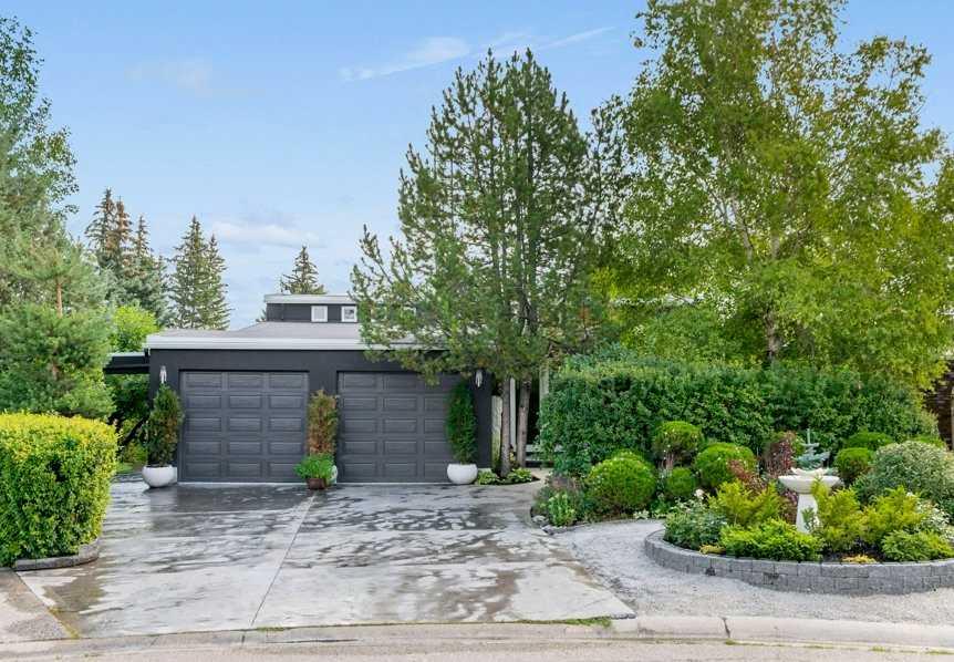 Picture of 112 Varsity Green Bay NW, Calgary Real Estate Listing
