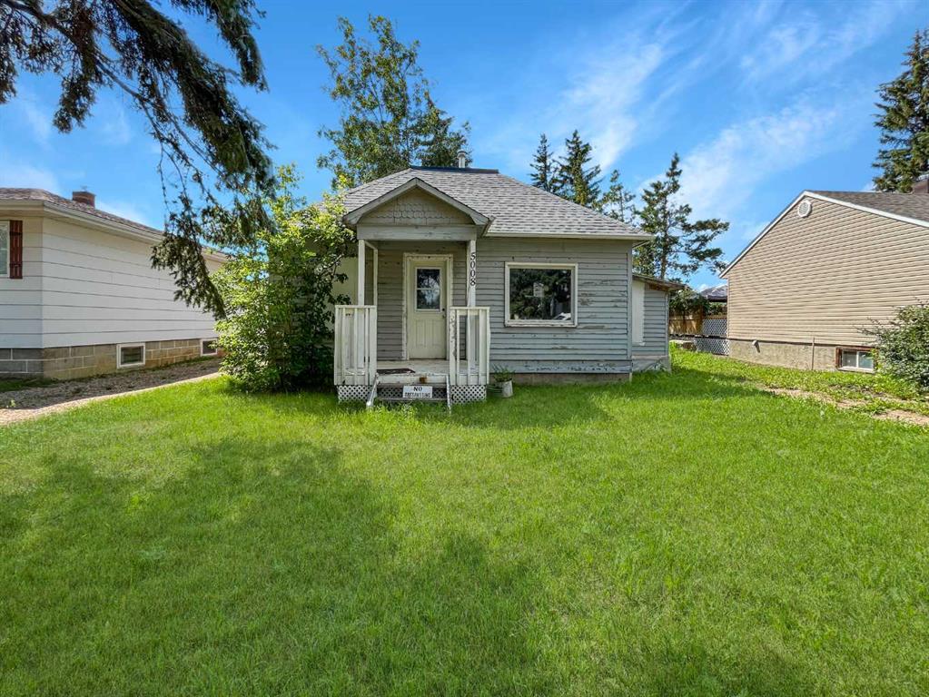 Picture of 5008 46 Avenue , Forestburg Real Estate Listing