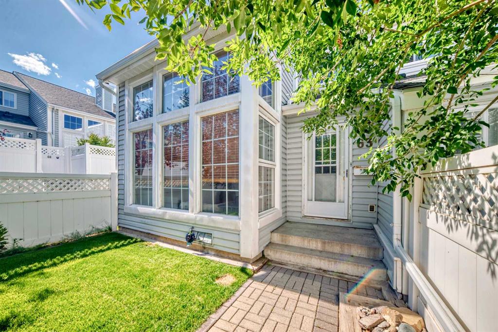 Picture of 63, 28 Berwick Crescent NW, Calgary Real Estate Listing