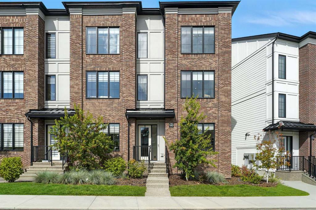 Picture of 140 Discovery Drive SW, Calgary Real Estate Listing