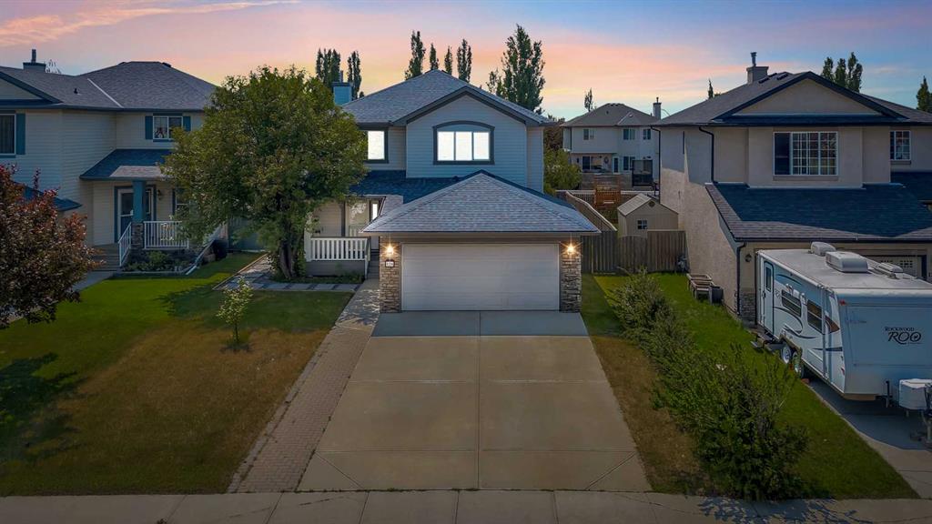 Picture of 126 Oakmere Point , Chestermere Real Estate Listing