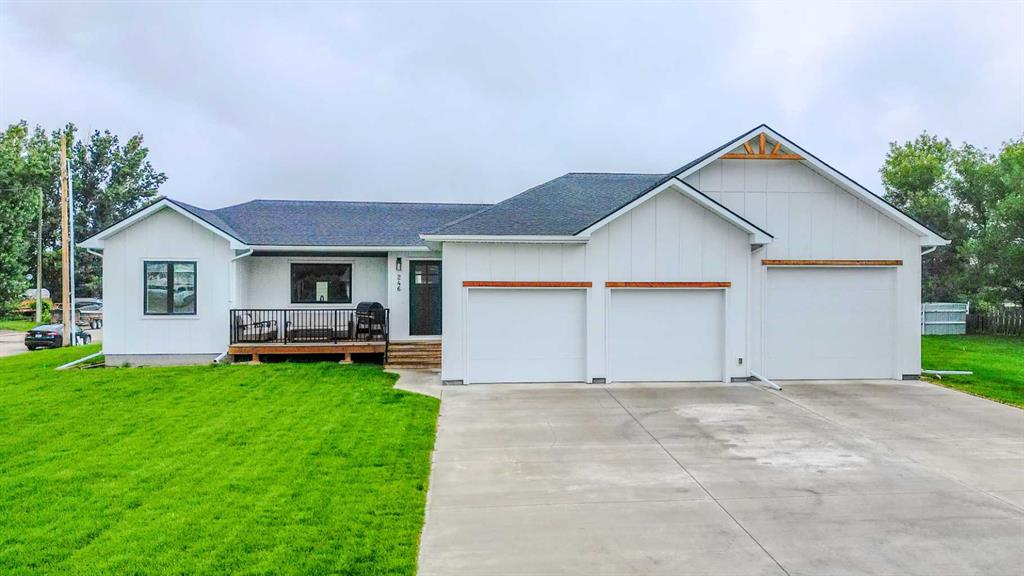 Picture of 246 4A Street , Stirling Real Estate Listing