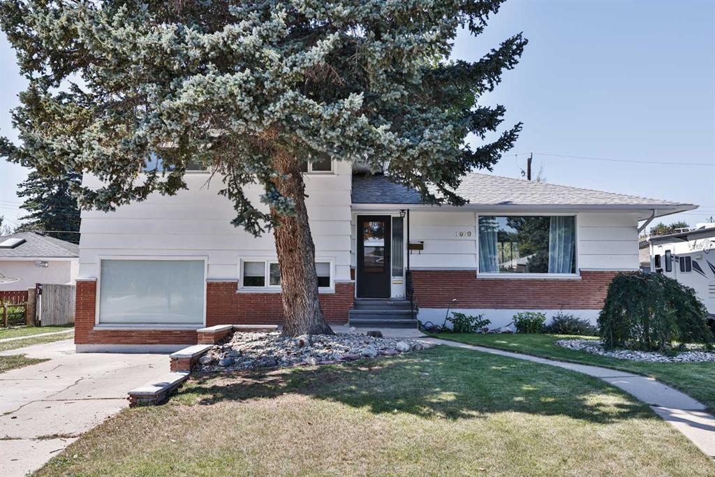 Picture of 1020 Fern Crescent S, Lethbridge Real Estate Listing