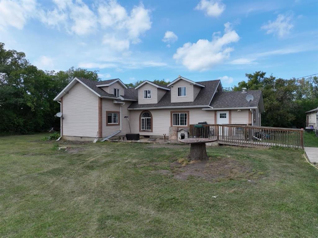 Picture of 553077 80 Range , Myrnam Real Estate Listing
